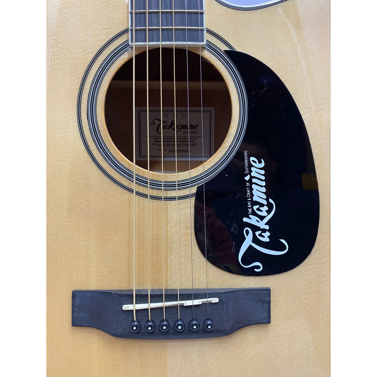 Guitarra Electroacústica Tipo Folk Takamine Ed334c +estuche
